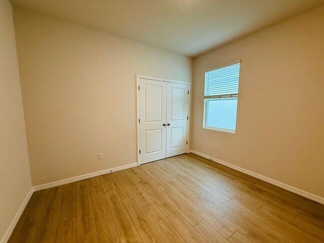 Building Photo - New build -  Be the 1st to move into this 4 bedroom home in Parish!