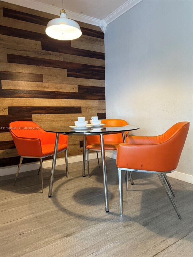 Building Photo - 7710 Harding Ave