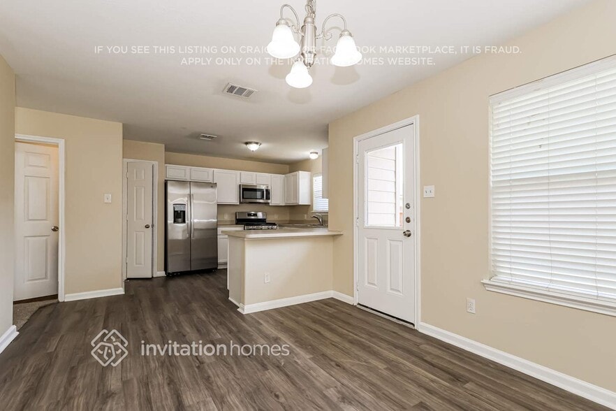 Building Photo - 6348 Austinville Dr