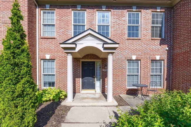 Primary Photo - 5706 Hampshire Ln