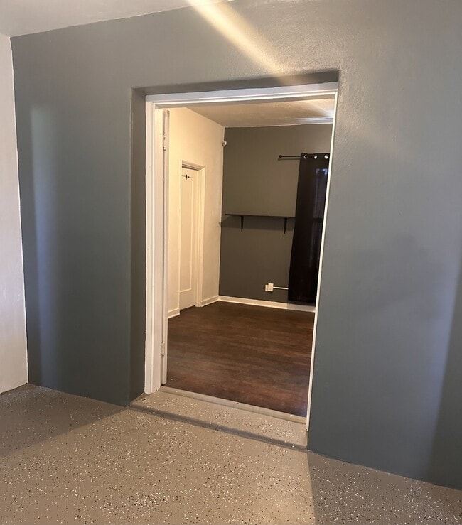 Building Photo - Delightful and Cozy 3bdrm 1bath Home For Rent in S Tucson!