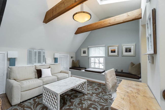 Building Photo - 800 Wolfe St