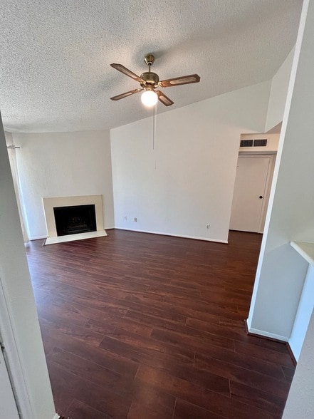Building Photo - 2120 El Paseo St