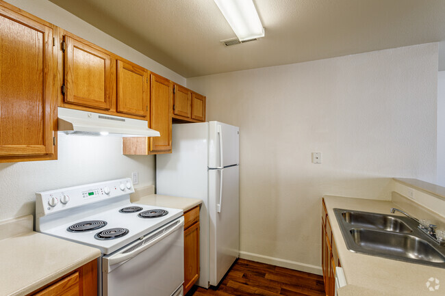 1BR, 1BA - The Alpine - Marston Pointe