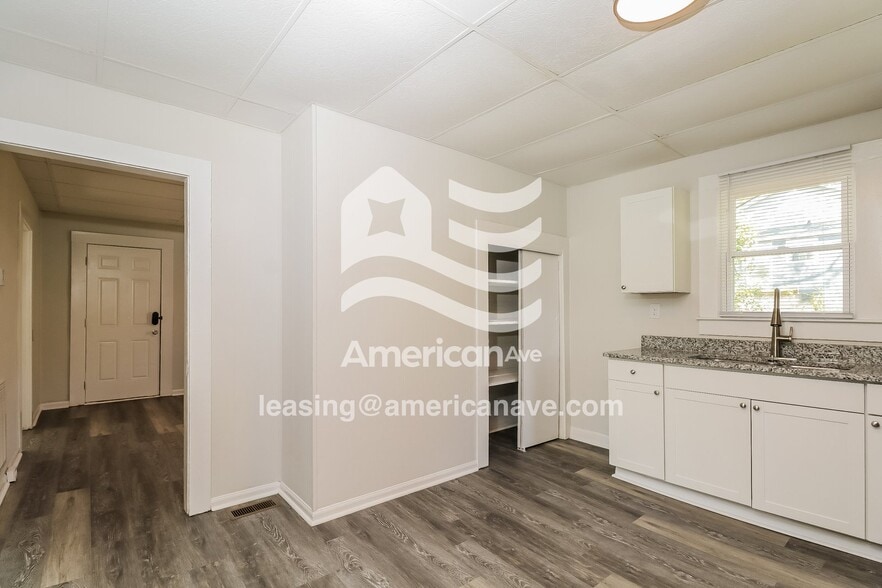 Building Photo - 101 Spruce St