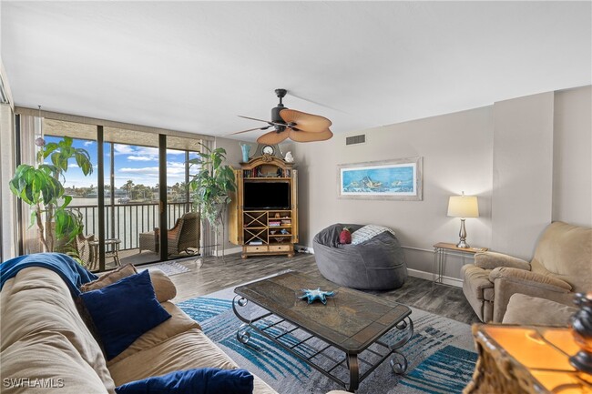 Building Photo - 10420 Gulf Shore Dr