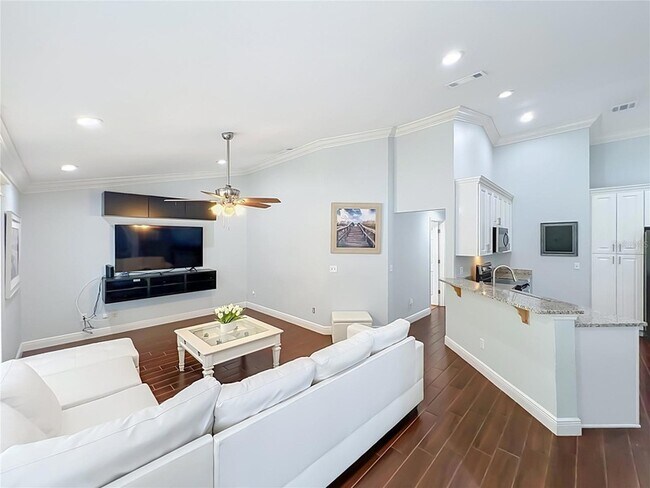 Building Photo - 3020 Hartland Ct