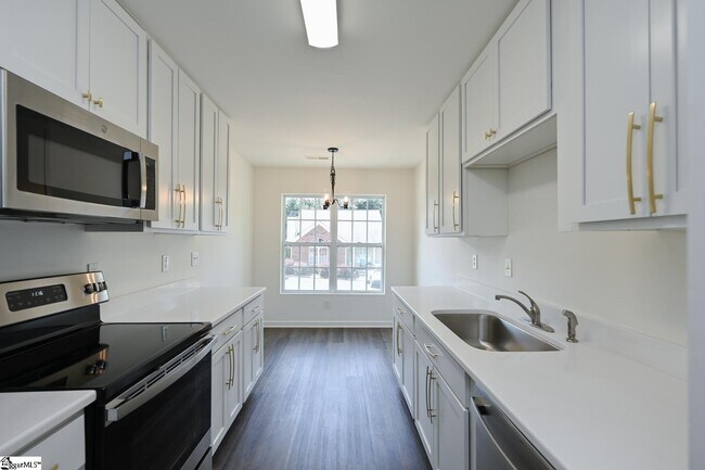 Building Photo - 134 Brookhill Pl