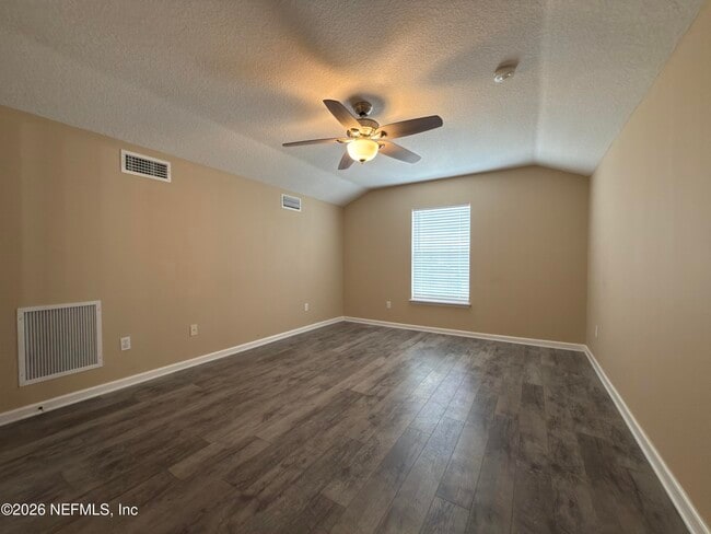 Building Photo - 2472 Willowbend Dr