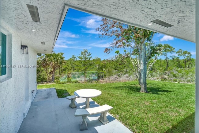 Building Photo - 9125 SE Karin St