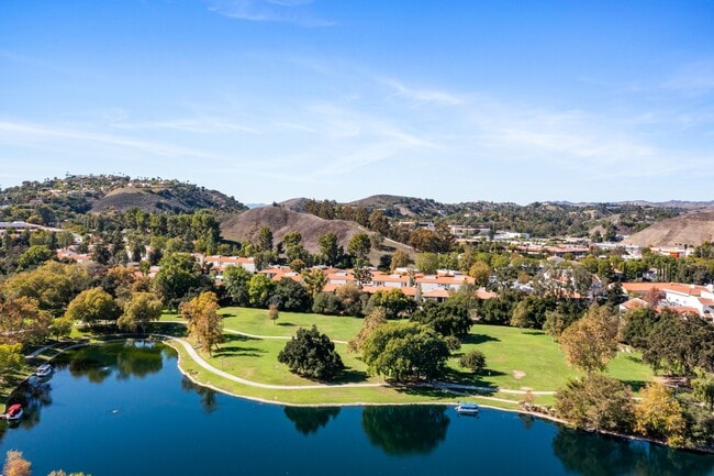 Building Photo - 4610 Park Granada