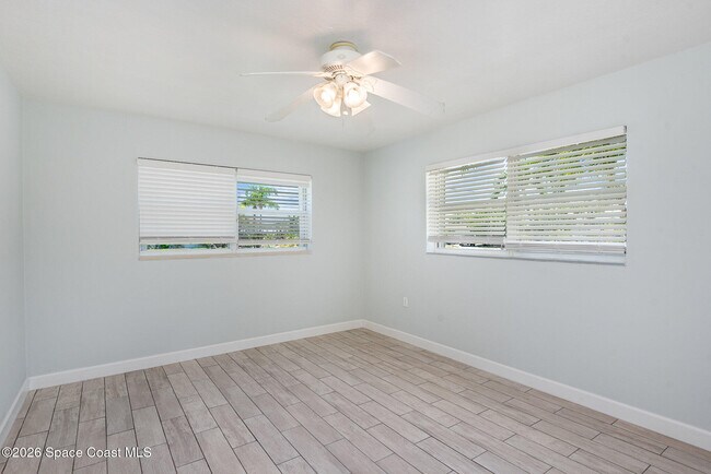 Building Photo - 705 3rd Ave