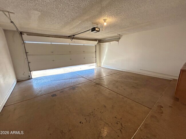 Building Photo - 8033 W McLellan Rd
