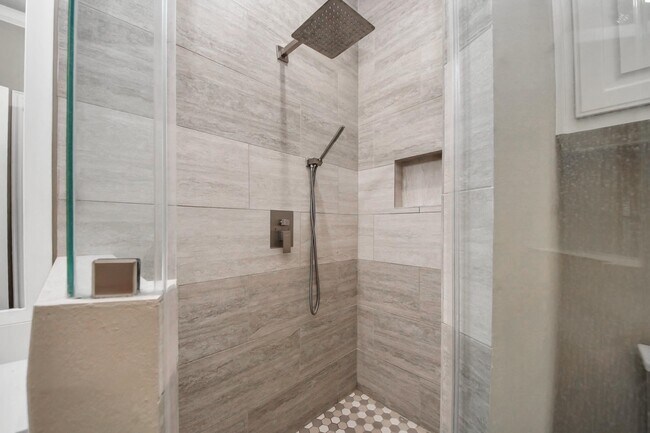 Building Photo - 14647 Perthshire Rd