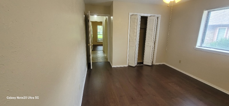 Building Photo - 2102 Berkner Dr