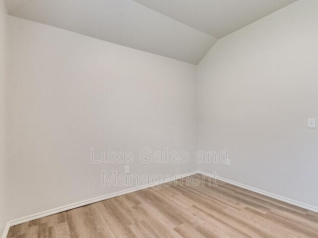 Building Photo - 10713 Lawson Place Rd