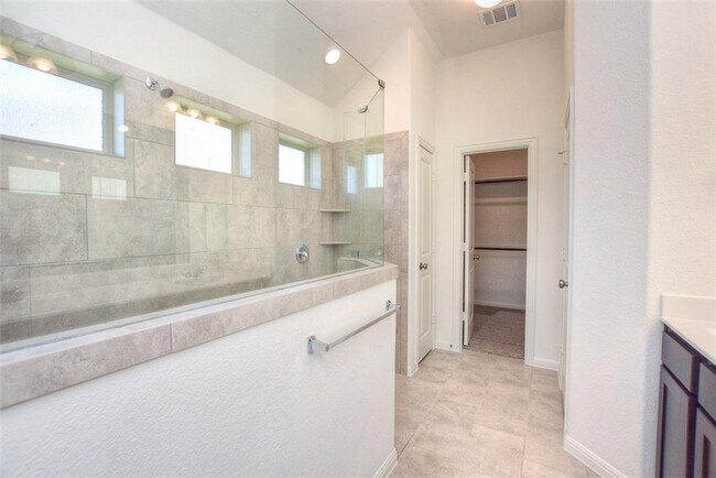 Building Photo - 1449 Morning View Rd