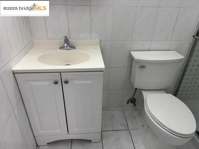 Building Photo - 916 W 4th St