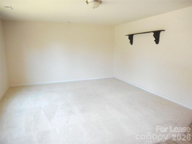 Building Photo - 7156 Pitzer Dr