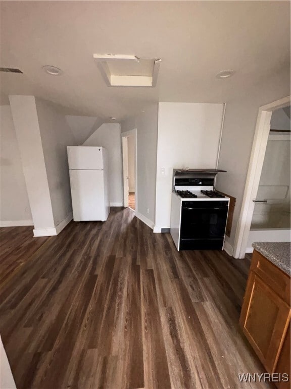 Building Photo - 167 Grace St