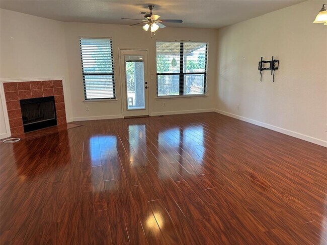 Building Photo - 14209 Naruna Way