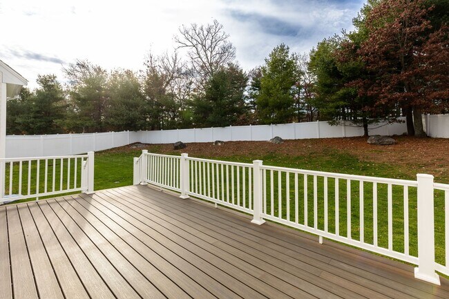 Building Photo - 5 Neff Dr