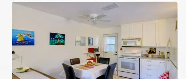 Building Photo - 331 Bonite St