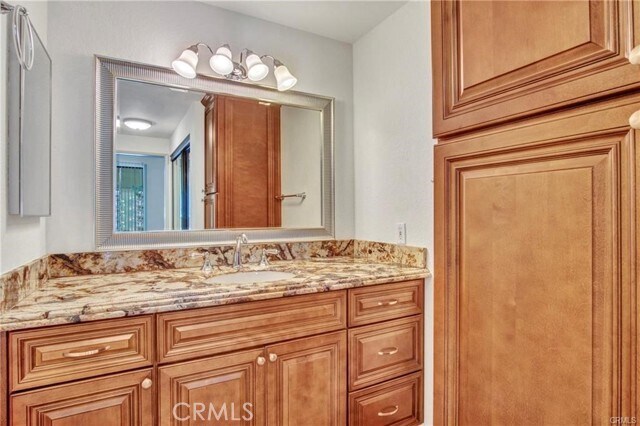 Building Photo - 2571 Plaza del Amo
