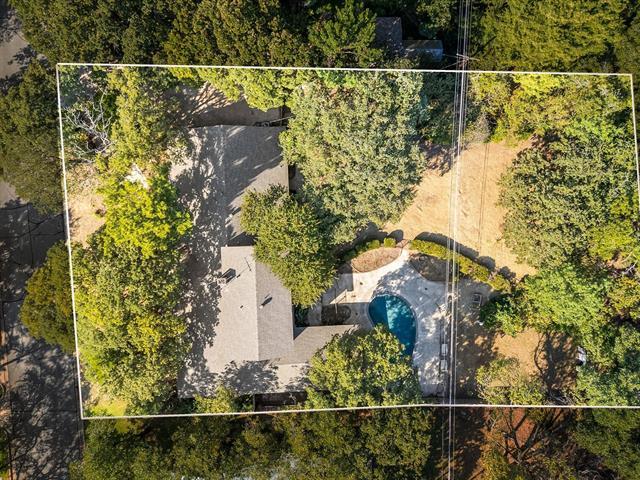 Building Photo - 1004 Overhill Dr