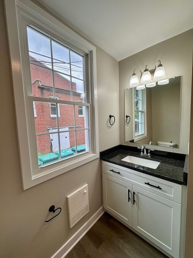 Building Photo - Apartment for Rent in Dayton