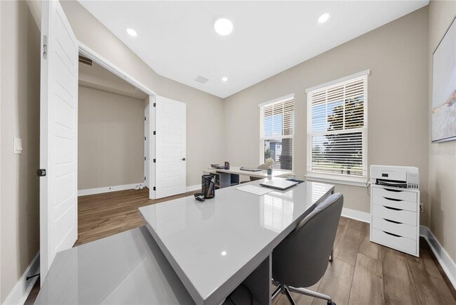 Building Photo - 16055 Silver Brk Wy