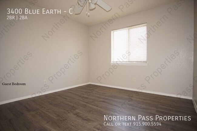Building Photo - 2 BDR Eastside Apt- Laundry Hookups!