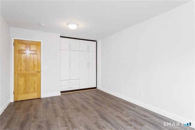 Building Photo - 99 Prospect St