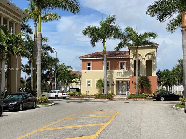 Building Photo - 8800 NW 107 Ct