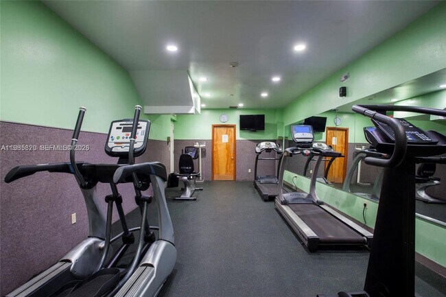 Building Photo - 10449 SW 78th St