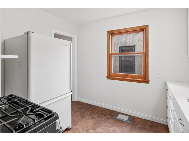 Building Photo - 5712 25th Ave S