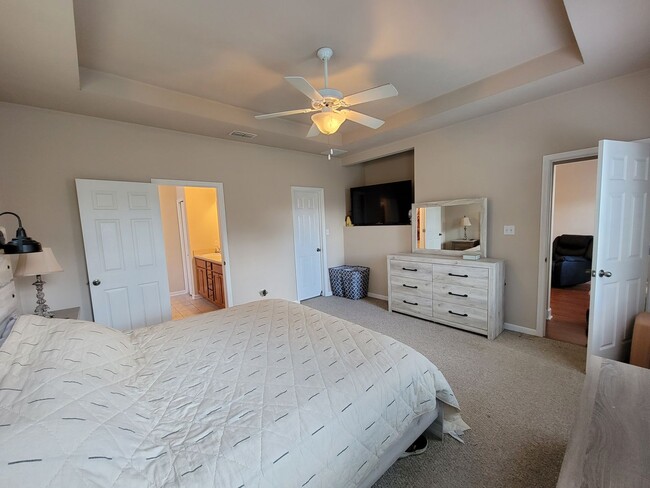 Building Photo - 3/2 townhome available for rent August 6, 2026, renting for $1795 per month, privacy fenced back ...