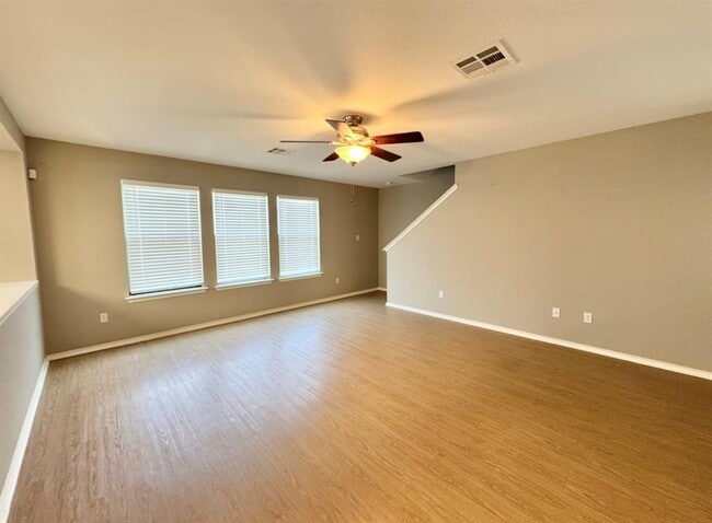 Building Photo - 109 Kendall Cove