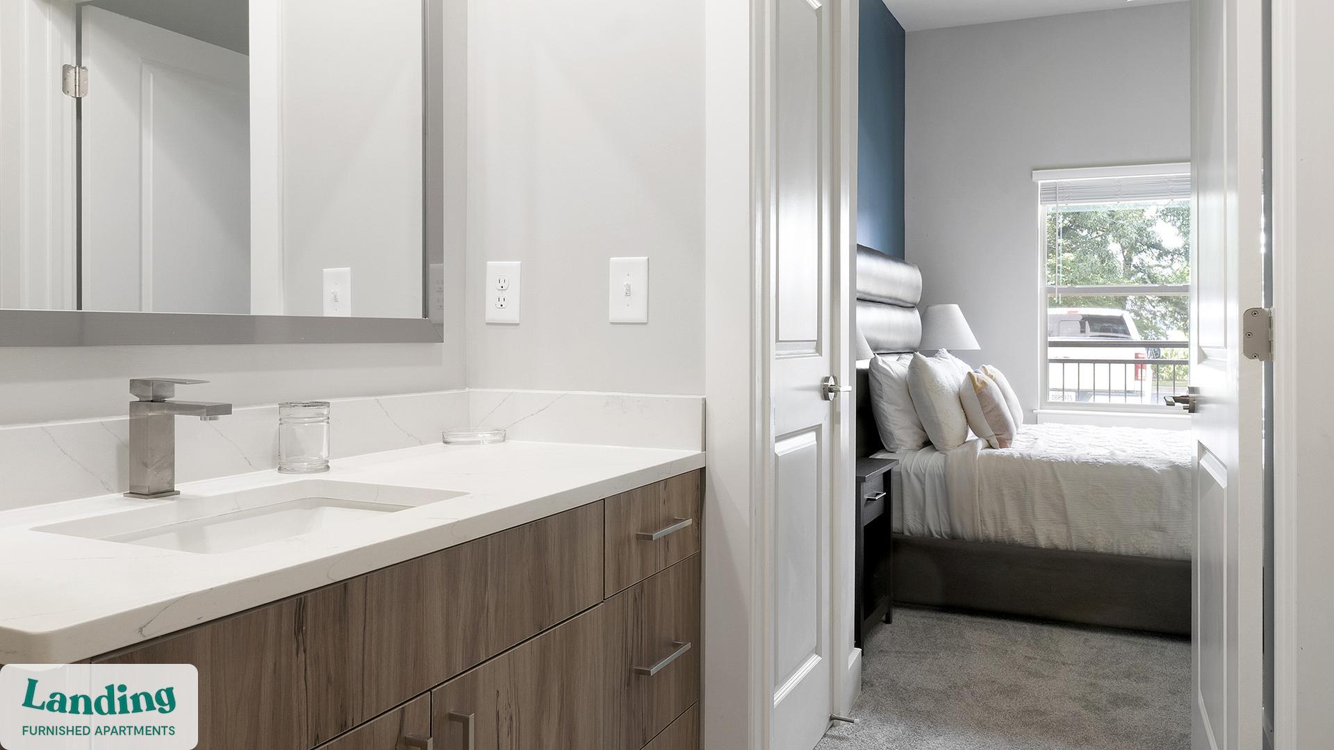 Building Photo - 1880 Maple Dr NW