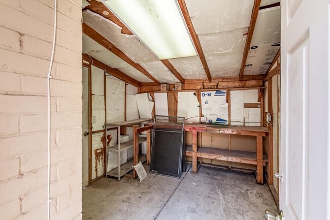 Building Photo - 4546 N 10th St