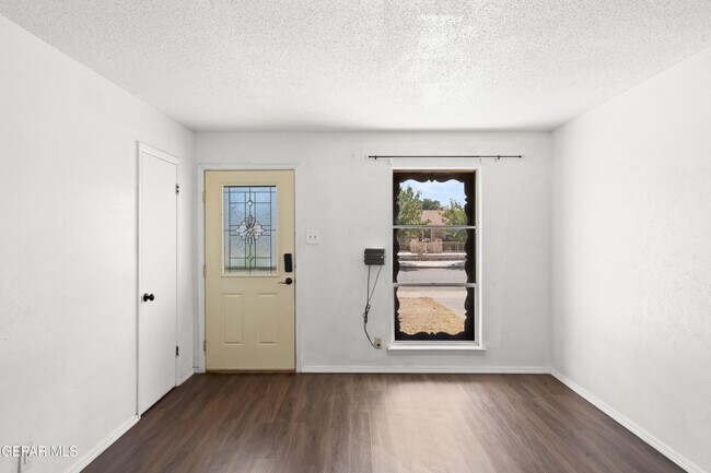 Building Photo - 5409 Edmonton Ave