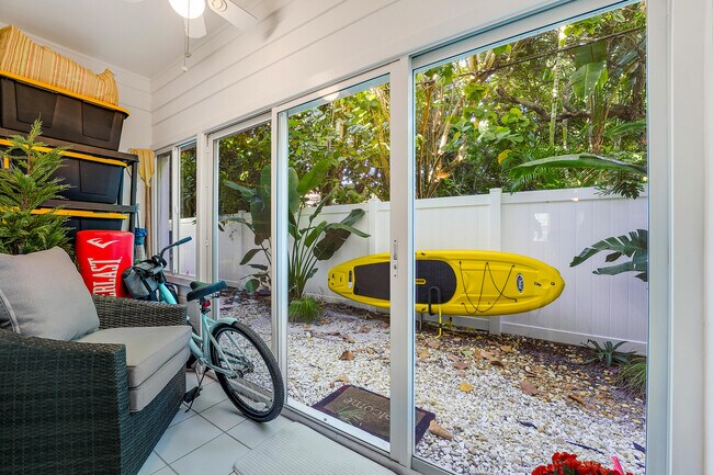 Building Photo - 5505 N Ocean Blvd