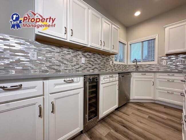 Building Photo - 2688 N Cinnamon Pl