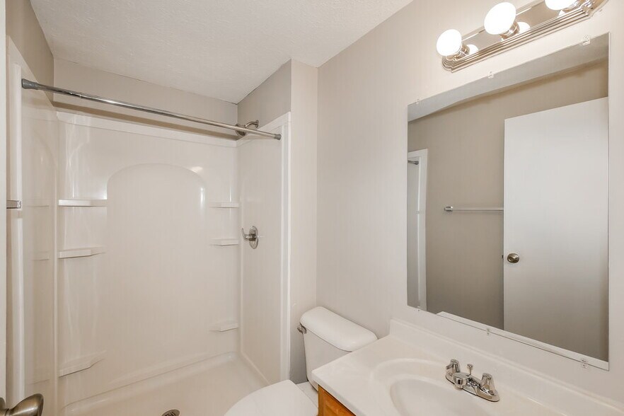 Building Photo - 5575 Freedom Ct