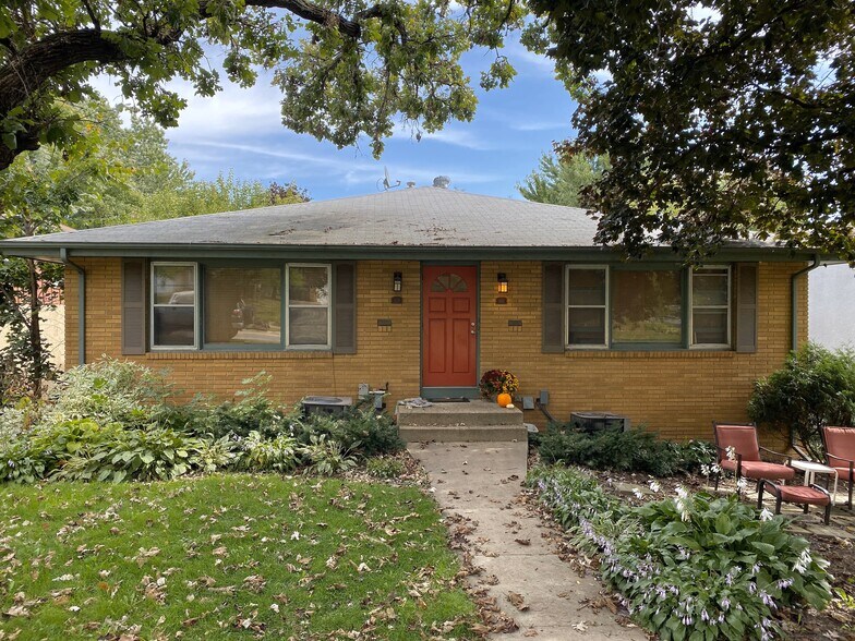 Building Photo - 3827 France Ave S