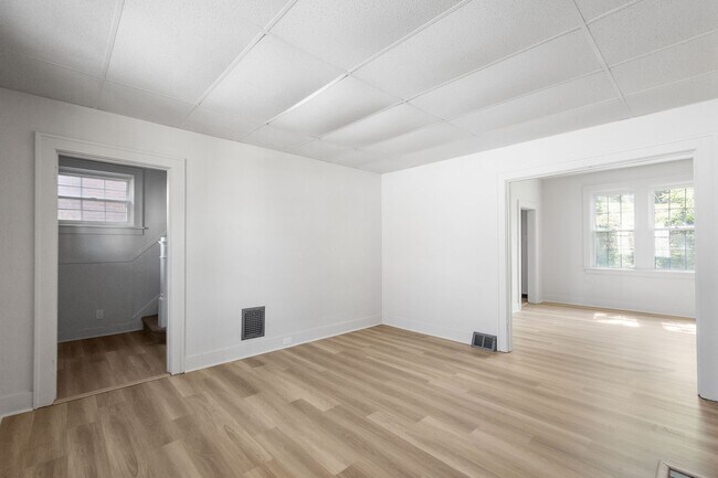 Building Photo - 2810 Freeland St