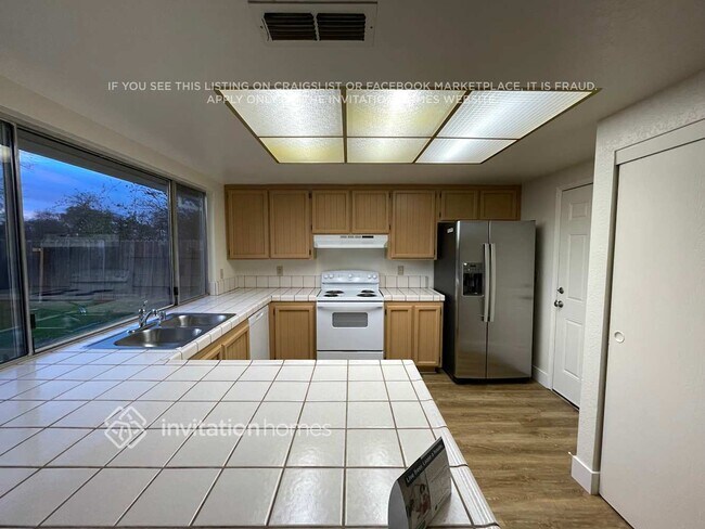 Building Photo - 7905 Wintergreen Dr