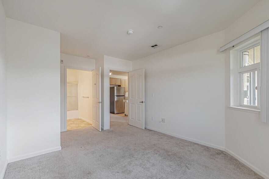 Building Photo - 3128 Loma Verde Dr