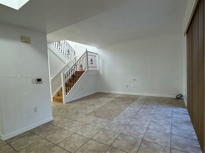 Building Photo - 8507 NW 140th Ter