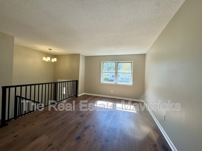 Building Photo - 6311 Rosemary Dr